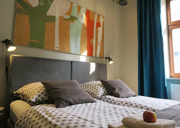 Goscinne Poselska 20 *