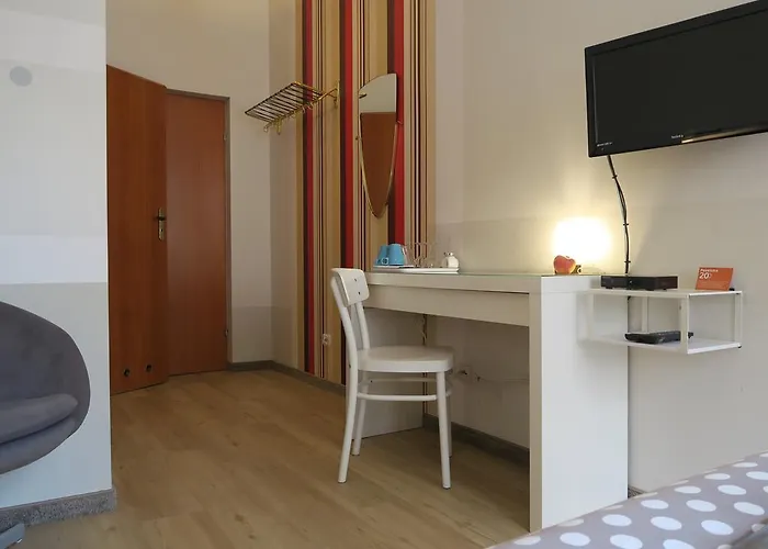 波塞斯卡街20号家庭酒店