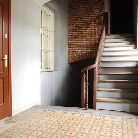 Goscinne Poselska 20